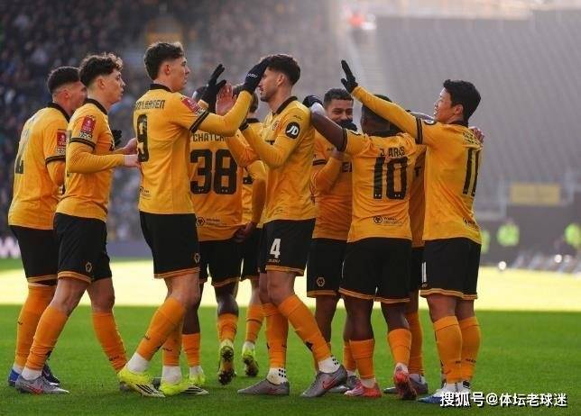 触底反弹?从开季惨不忍睹到近5场不败,爱德华兹让狼队找回自信